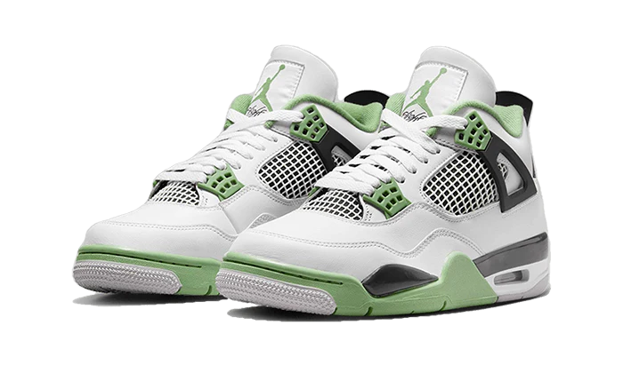 JORDAN 4 RETRO SEAFOAM