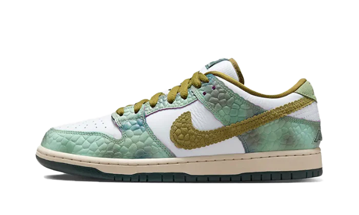 Dunk Low SB Alexis Sablone Chameleon